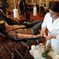 Vérellátóközpontok épülnek Pécsen és Szegeden