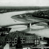 A szögedi hídembör szülinapján A szögedi hídembör szülinapján