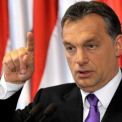 Orbán Viktor tisztán tartja a gondolkodásunkat – Menekültek és élősdiek dolgában…