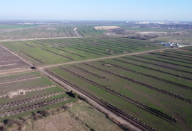 Átlátszó : Szeged a gazdáktól elvett földeket 17-szeres áron adja tovább a kínai autógyárnak